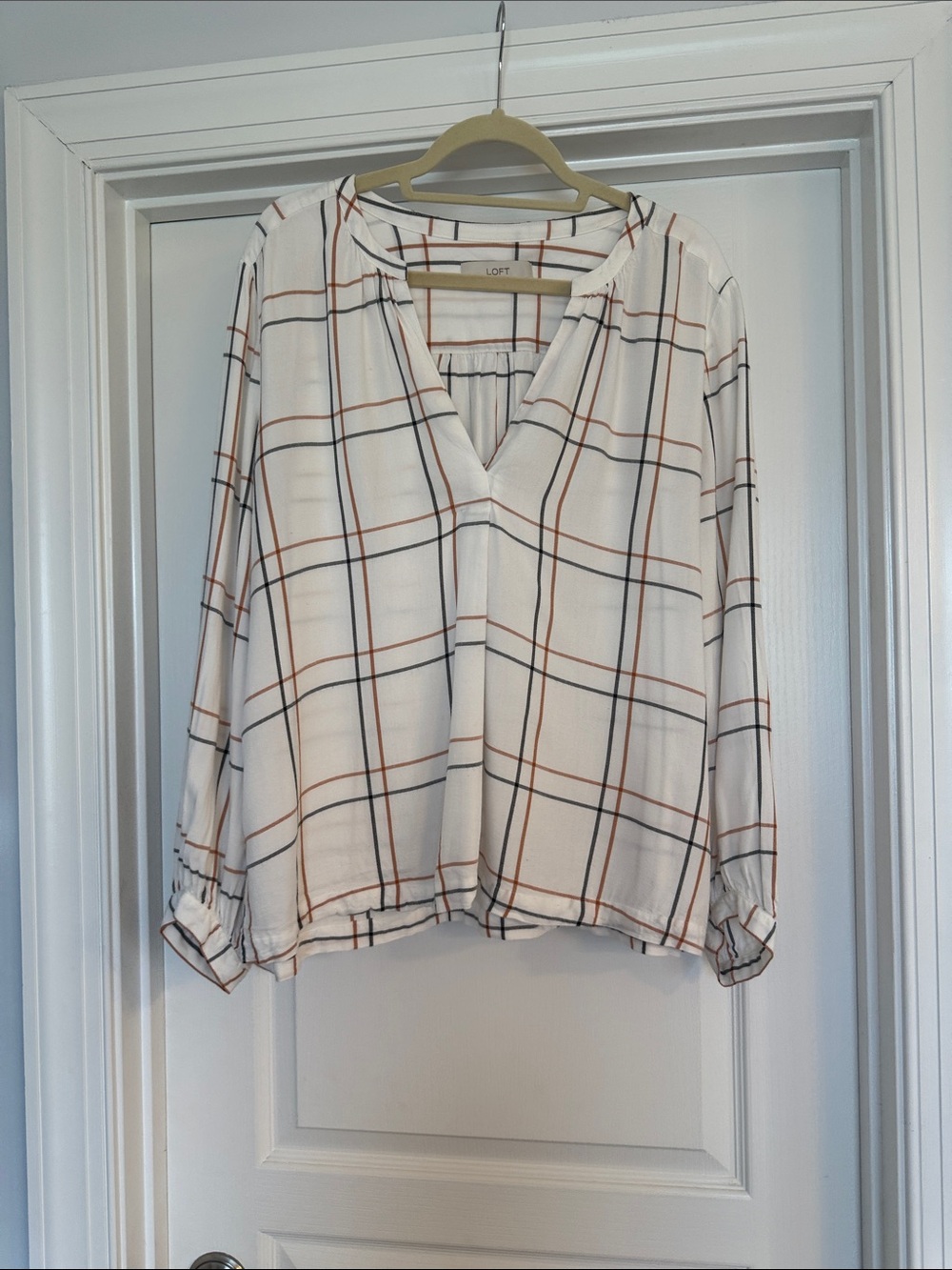 LOFT Womens V-Neck Long Sleeve Blouse Size XL Cream Plaid Orange Fall Preppy
